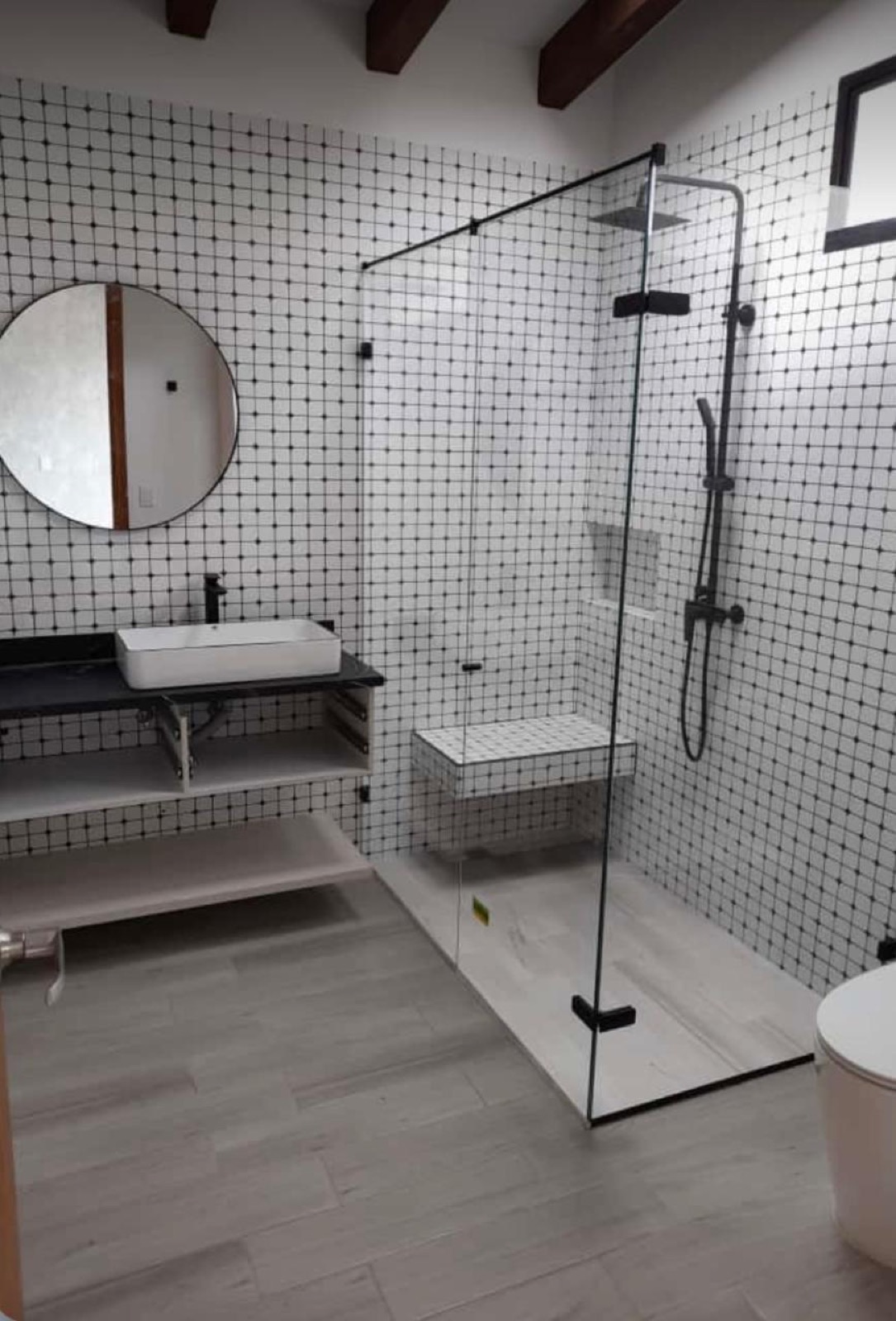 Cabinas de Baño y Divisiones - imagen 4